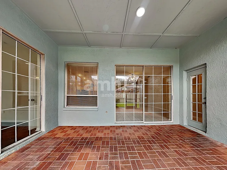 9423 Hunters Pond Dr — Photo 22
