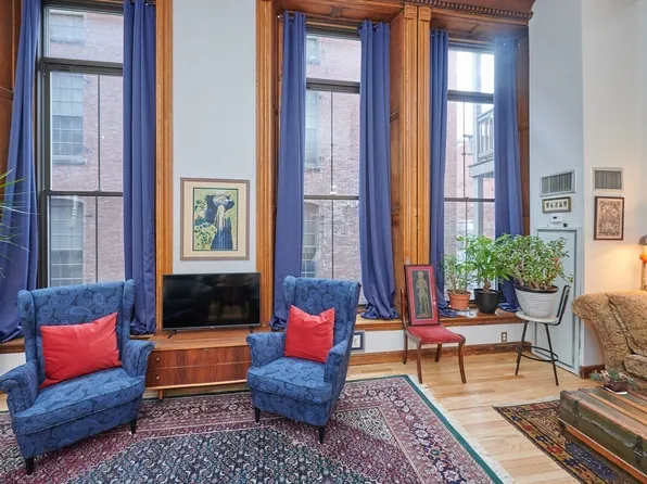 172 Middle St APT 206, Lowell, MA 01852