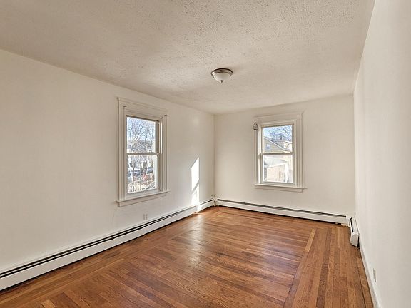 5th image of 73 Julian St Floor 2