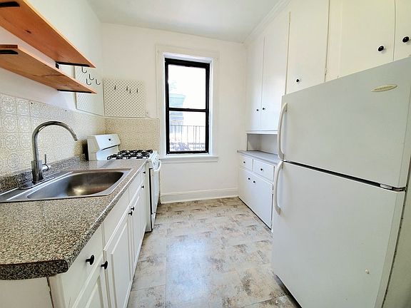 4th image of 45-49 41st St #3F