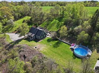 96 Town Farm Rd, Sutton, MA 01590