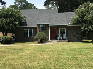 1007 Pinetree Cir, Douglas, GA 31533