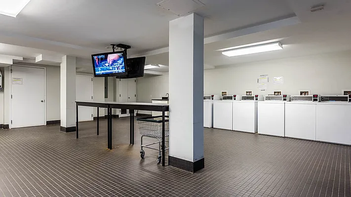 Rented by Nooklyn NYC LLC | media 40