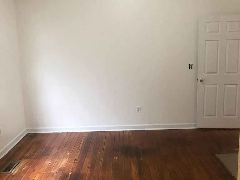 1722 Mitchell Ave — Photo 14