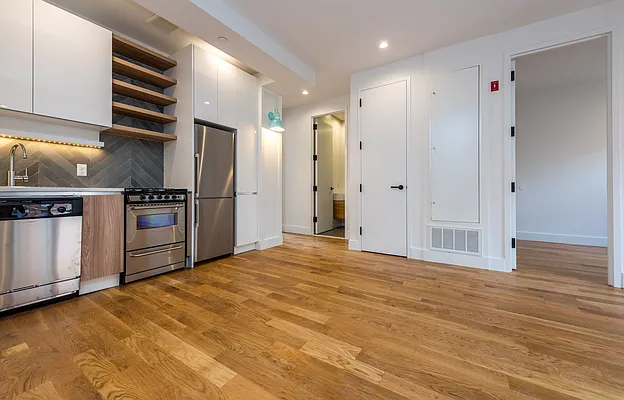Rented by Nooklyn NYC LLC | media 30