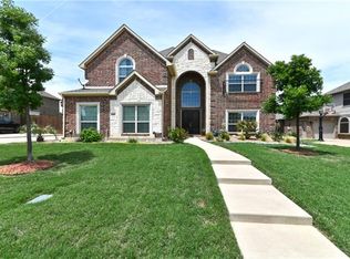 2609 Winding Creek Dr, Midlothian, TX 76065