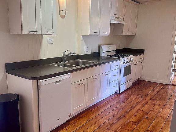 3rd image of 23 Atlantic Ave #5
