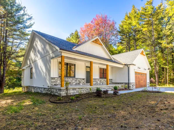 111 Mary Ann Rd, Lexington, MI 48450