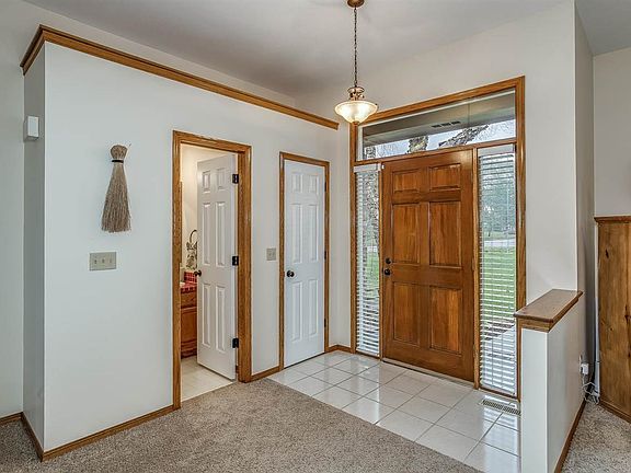 4th image of 1501 N Sport Of Kings Ct