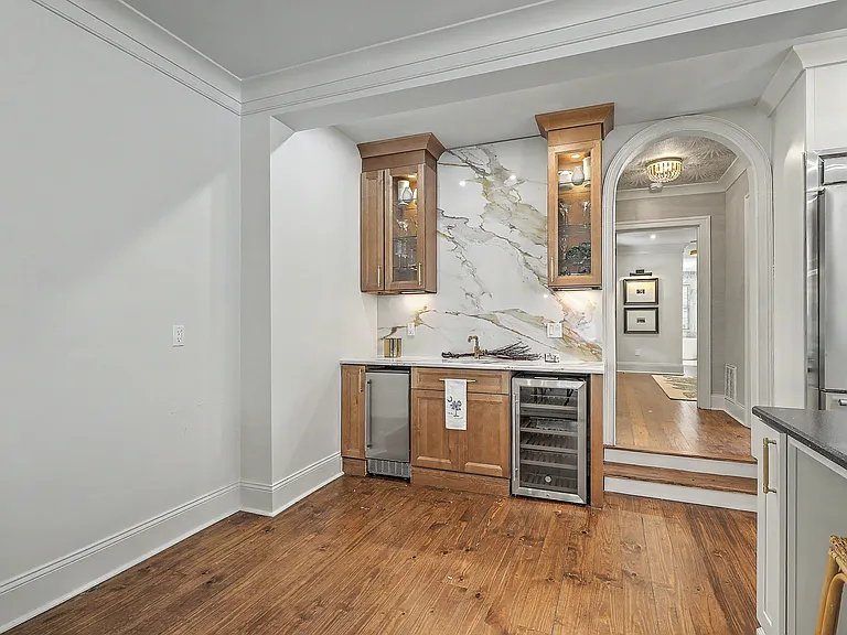 75 Smith St — Photo 13