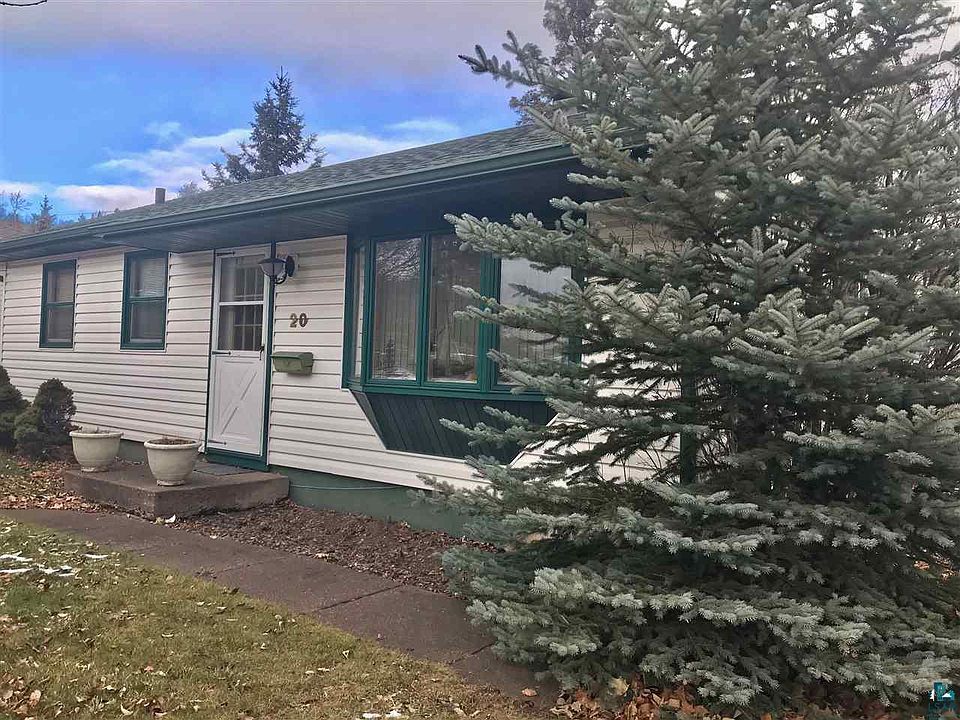 1st image of 20 Davis Dr