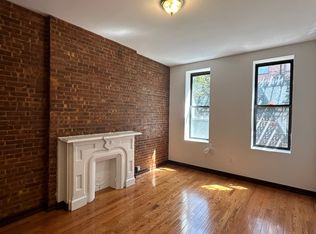 117 W 15th St #2C, New York, NY 10011