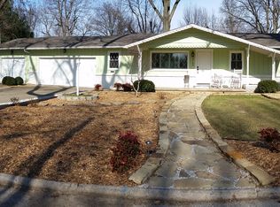 3145 E Wayland St, Springfield, MO 65804