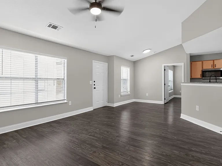 Cedar View — Photo 24