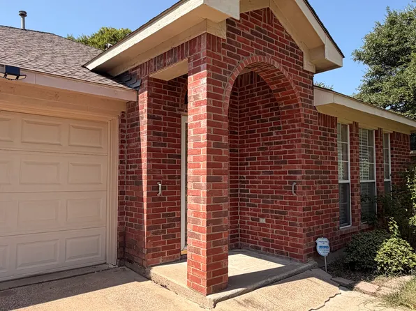 3207 Scenic Glen Dr, Mansfield, TX 76063