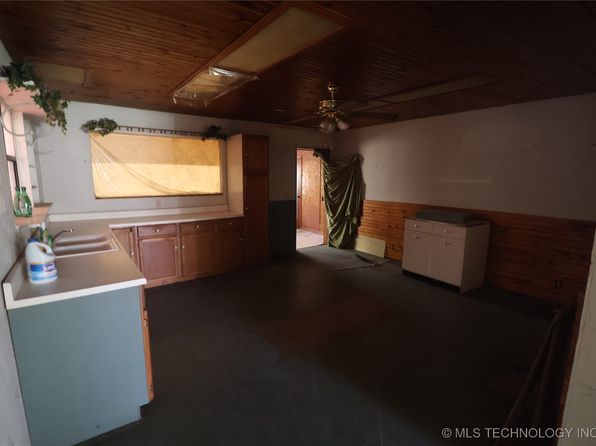 23243 Spicer, Shady Point, OK 74956