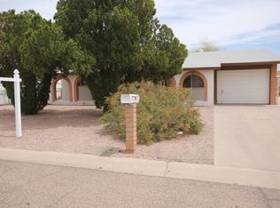 947 N Grand Dr, Apache Junction, AZ 85120