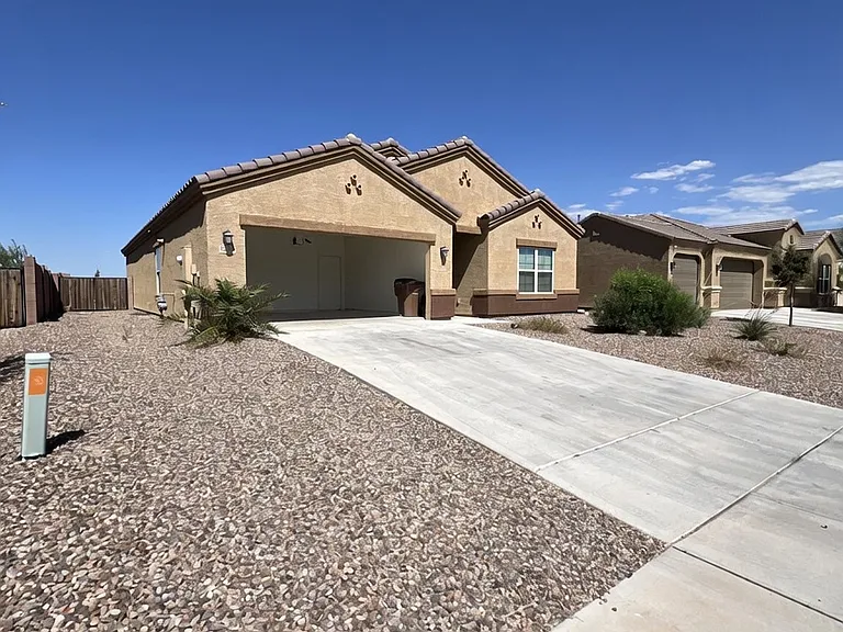 11694 W Tom Henry Way — Photo 2