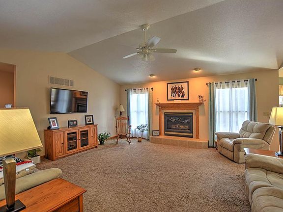 5th image of 1430 N Wildwood Dr