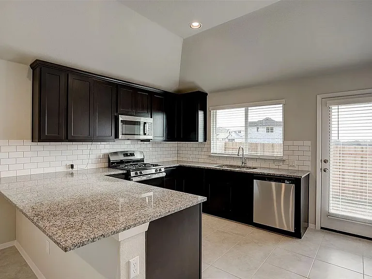 171 White Dunes Dr — Photo 28
