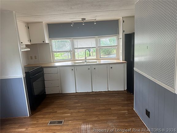 8th image of 140 Huntsville Cir