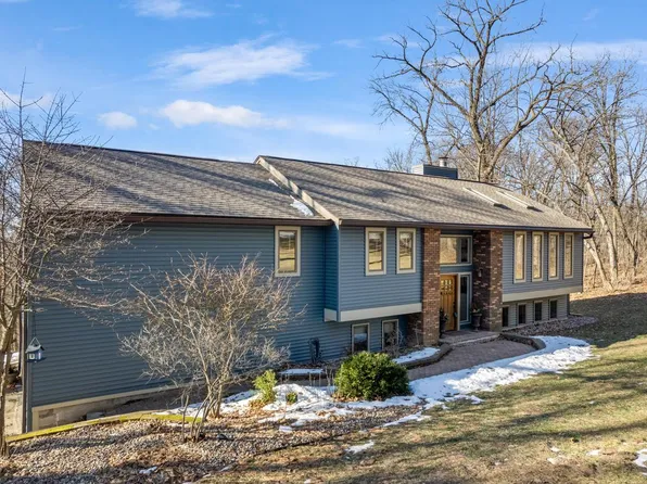 N1947 Forest Ridge DRIVE, La Crosse, WI 54601