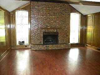 2nd image of 2919 Mesquite Dr