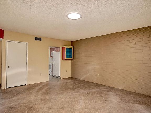 5th image of 350 N Calle Del Chancero