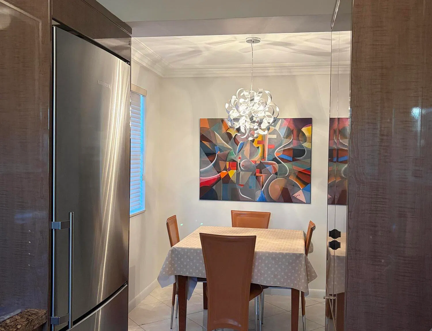 1 bed, 1.0 bath, 830 sqft, $12,950 — Photo 4