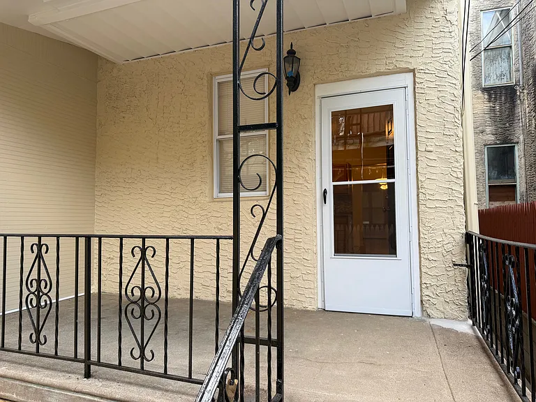 6133 Elmwood Ave — Photo 23
