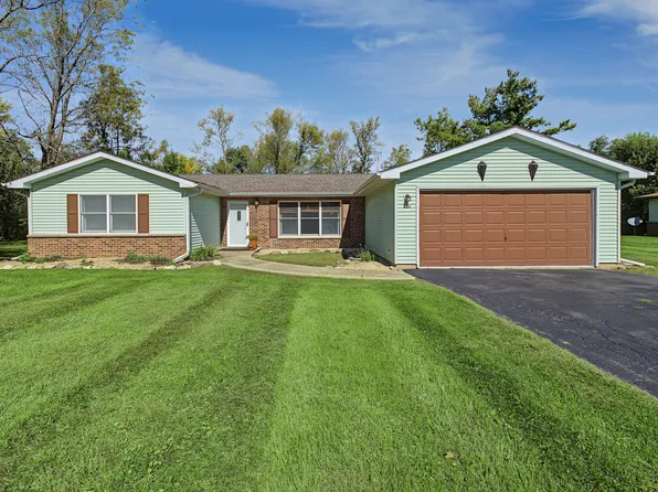 262 Brookside Dr, Paw Paw, IL 61353