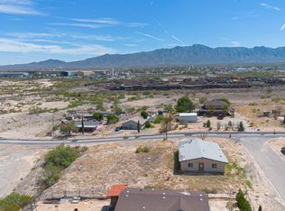 421 Silver Rd, Vinton, TX 79821