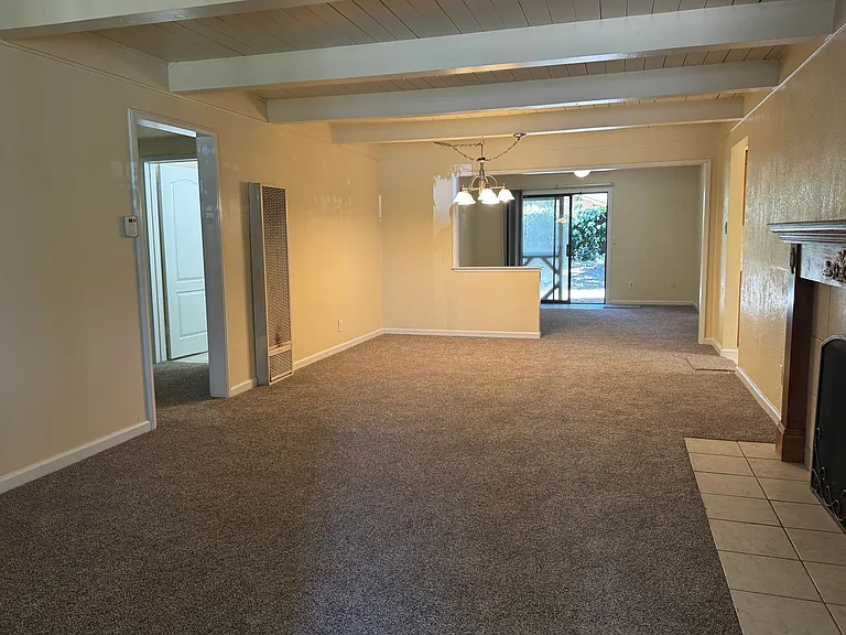6542 Leesburg Pl — Photo 2