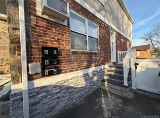 6 Marwood Rd S, Port Washington, NY 11050