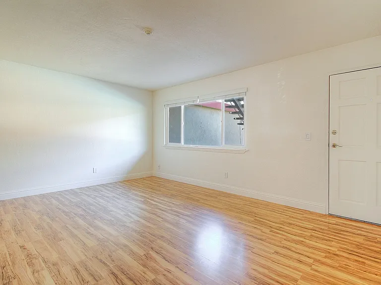 6233 Montecito Blvd #24 — Photo 7