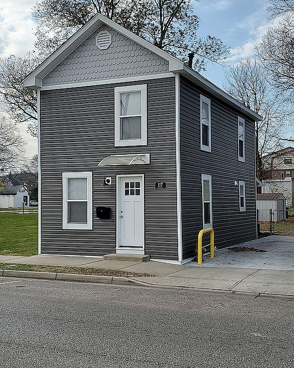 1st image of 117 N 1st St