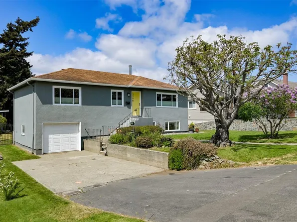 3746 Seaton St, Saanich, BC V8Z 3W4