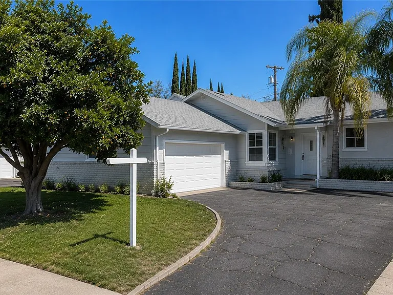 20335 Londelius St — Photo 1