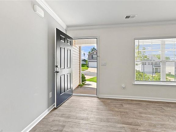 4th image of 6777 Capstone Ct