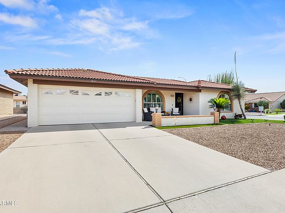 2nd image of 7807 E MEDINA Avenue