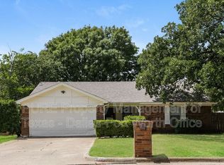 7705 Red Oak St, North Richland Hills, TX 76182