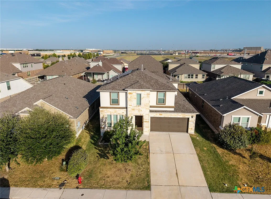 5 bed, 3.0 bath, 2877 sqft, $3,000 — Photo 4