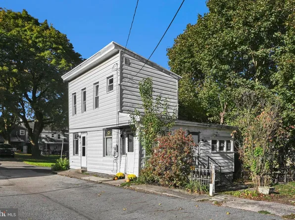 120 E Elm St, Gordon, PA 17936