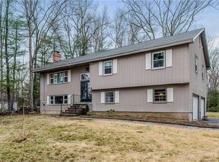6 Dogwood Ln, Simsbury, CT 06070
