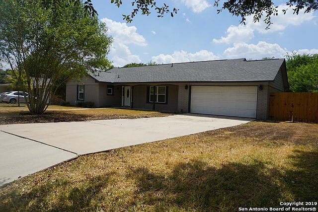 1st image of 129 Bluet Ln