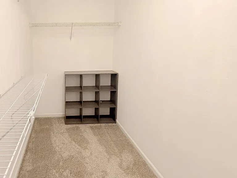 12754 Crescent Dr — Photo 30