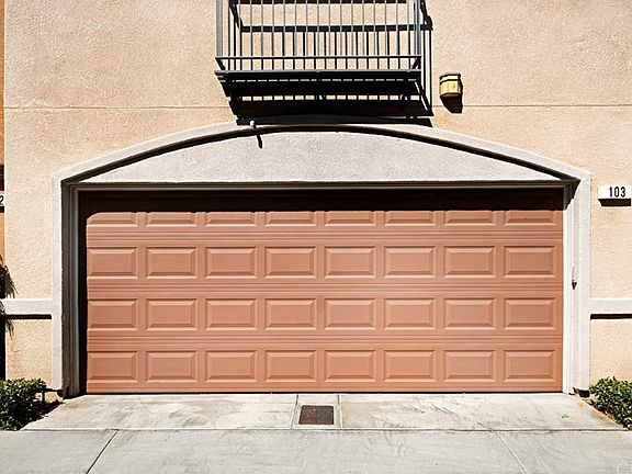 4th image of 22919 Mariposa Ave Unit 103