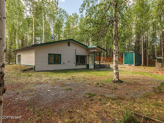 3rd image of 6401 W Fuller Lake Cir