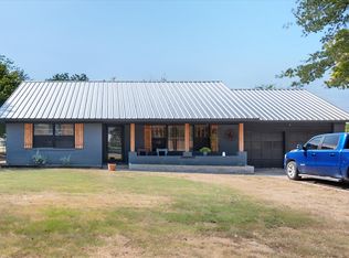 427 E Bradley St, Fairfield, TX 75840