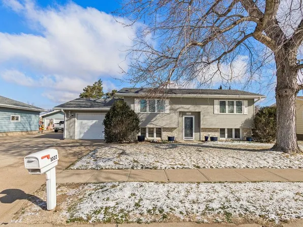 1022 2nd St, Columbus, NE 68601